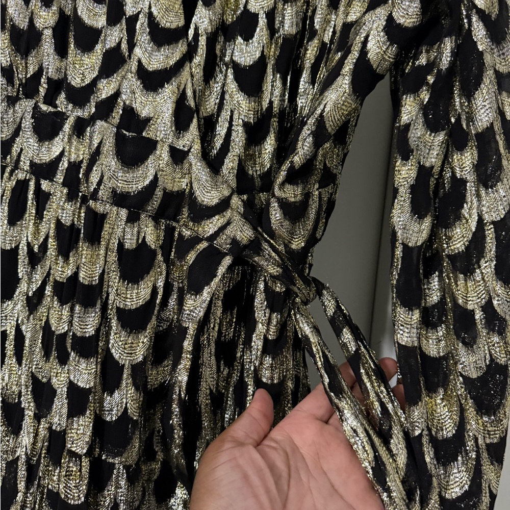 Gibson Latimer Gold + Black Metallic Wrap Midi Dress - Picture 3 of 4